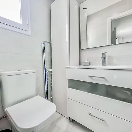 One Bedroom Modern In Διαμέρισμα *